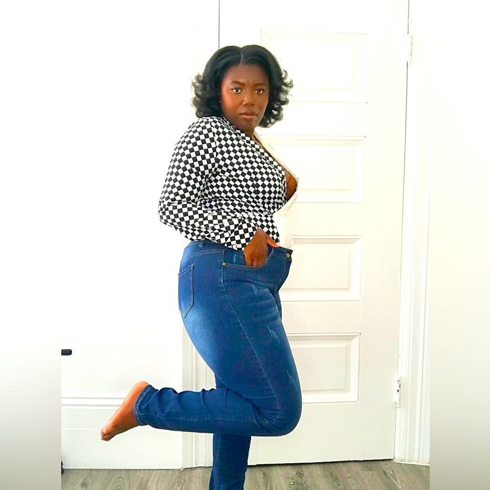 Faded Skinny Blue Jeans in size (12) with Washed Effect in Back and Front